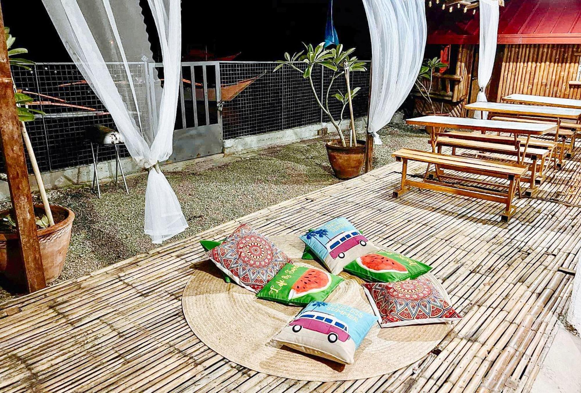 The Lavana Villa Del Matabungkay By Reddoorz Lian Exterior photo
